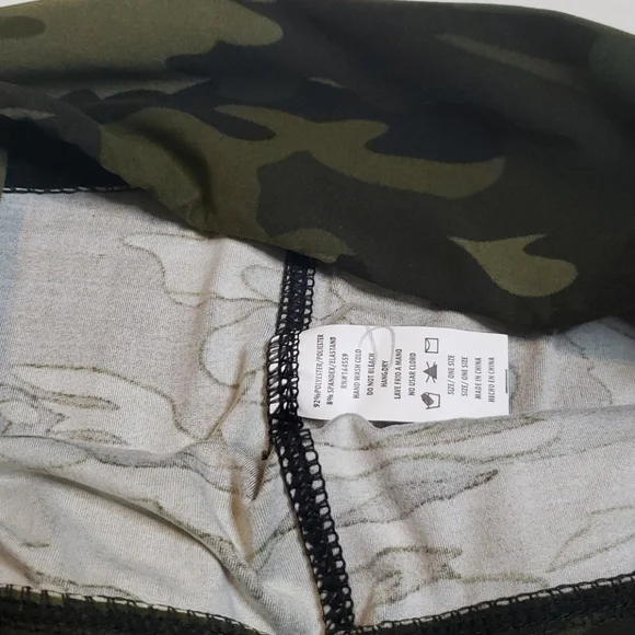 YOGA High Waistband Camo Legging - Picture 9 of 9